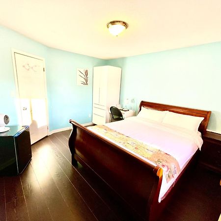 Vancouver Bed & Breakfast Richmond Esterno foto